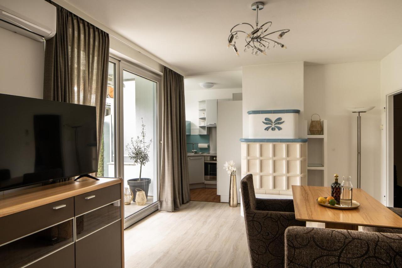 Ferienwohnung Velden Am See - 24 Holiday Mit Seezugang Velden am Wörthersee Buitenkant foto
